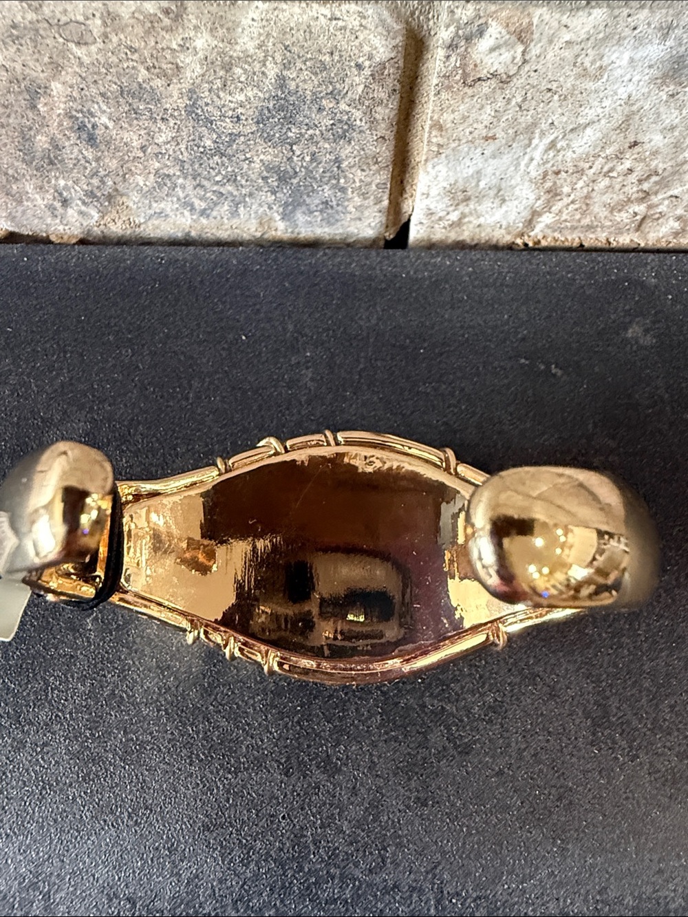 Morris Gold with Turquoise Stone Oval Accent Cuff - Picture 3 of 6